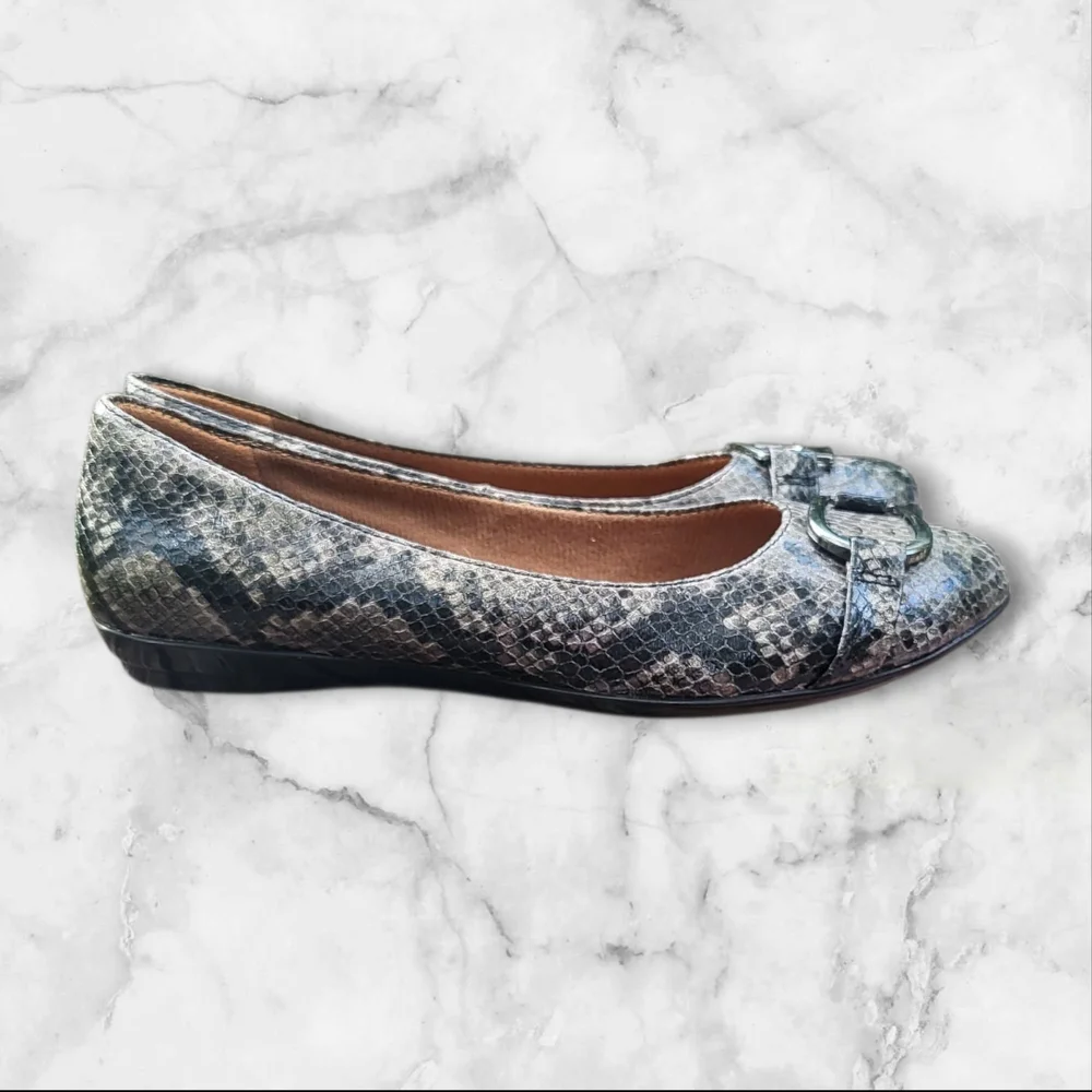 Gray‎ and Black Flats with Snakeskin Pattern and Bow Detail